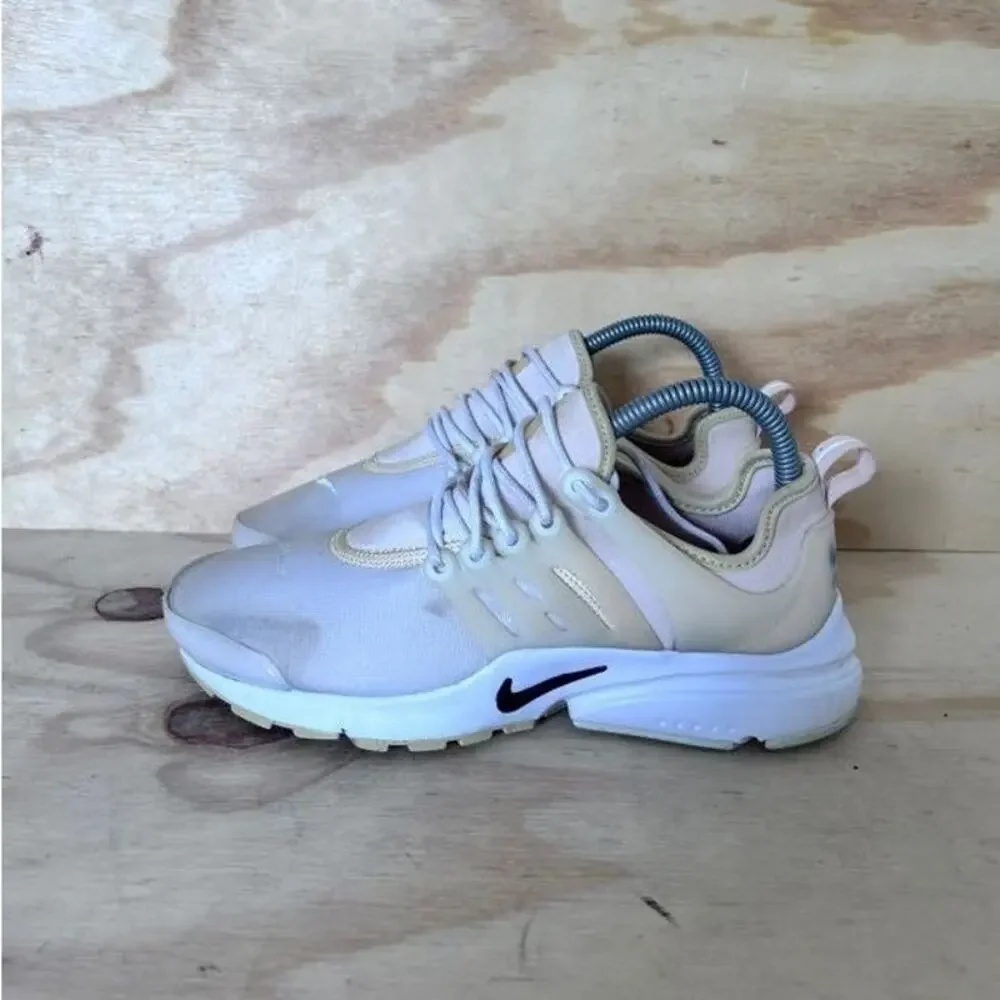 Nike - Air Presto - Running Shoes - Pink - Women's - 7 - 878068-608